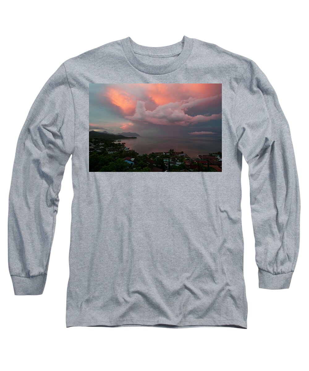 Hawaii Long Sleeve T-Shirt featuring the photograph Between rainstorms by Dan McManus