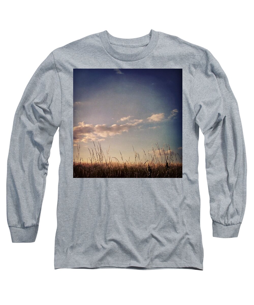 Lumia1520 Long Sleeve T-Shirt featuring the photograph Feldversuch.

#wolkig #clouds #field by Mandy Tabatt