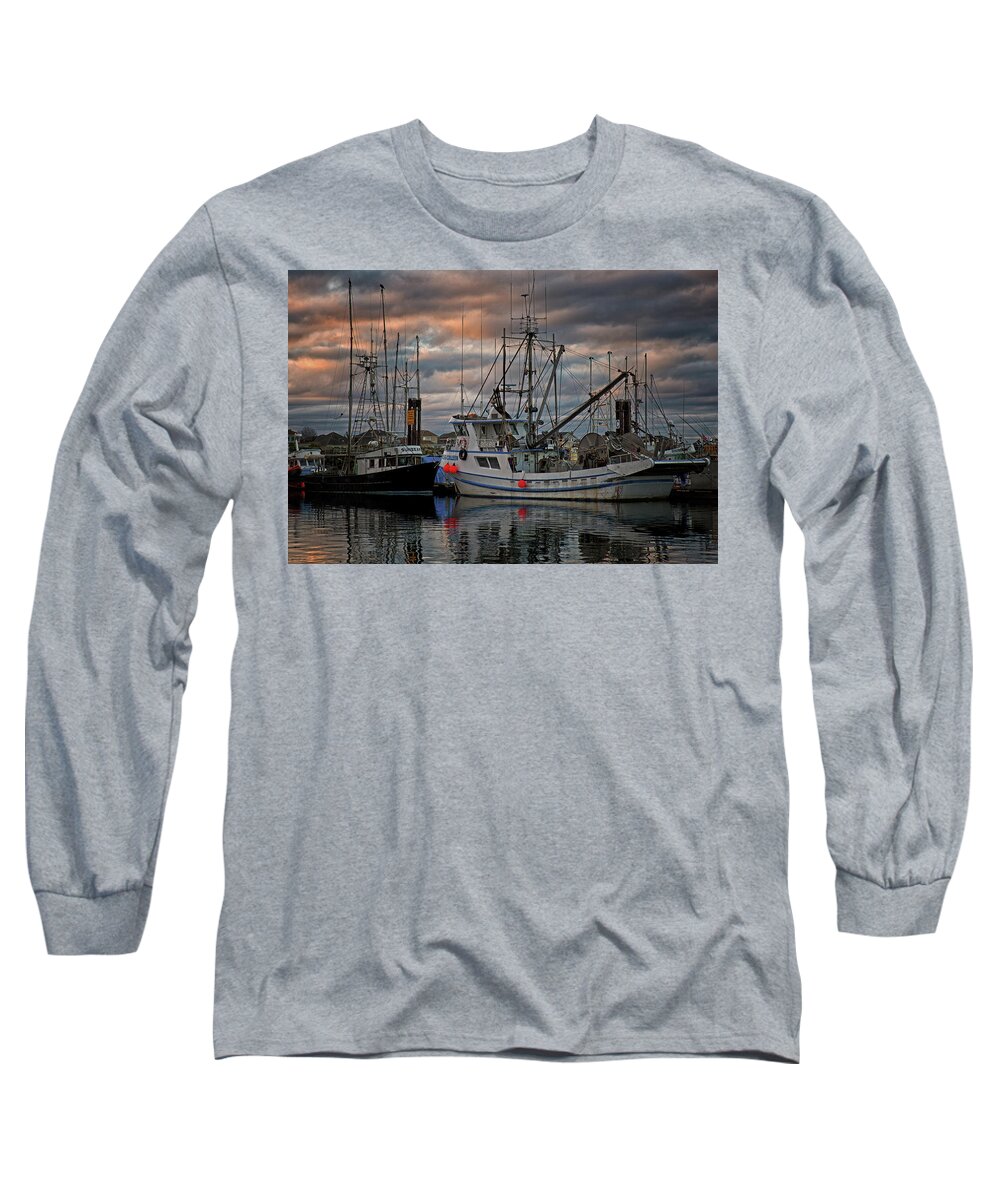 Princess Colleen Long Sleeve T-Shirt featuring the photograph French Creek Twilight by Randy Hall
