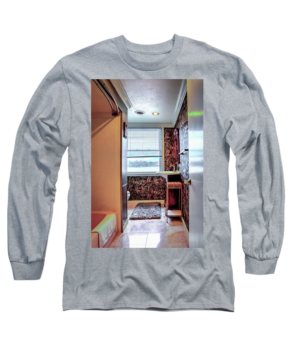 Bathroom Long Sleeve T-Shirt featuring the photograph Full bath by Jeff Kurtz