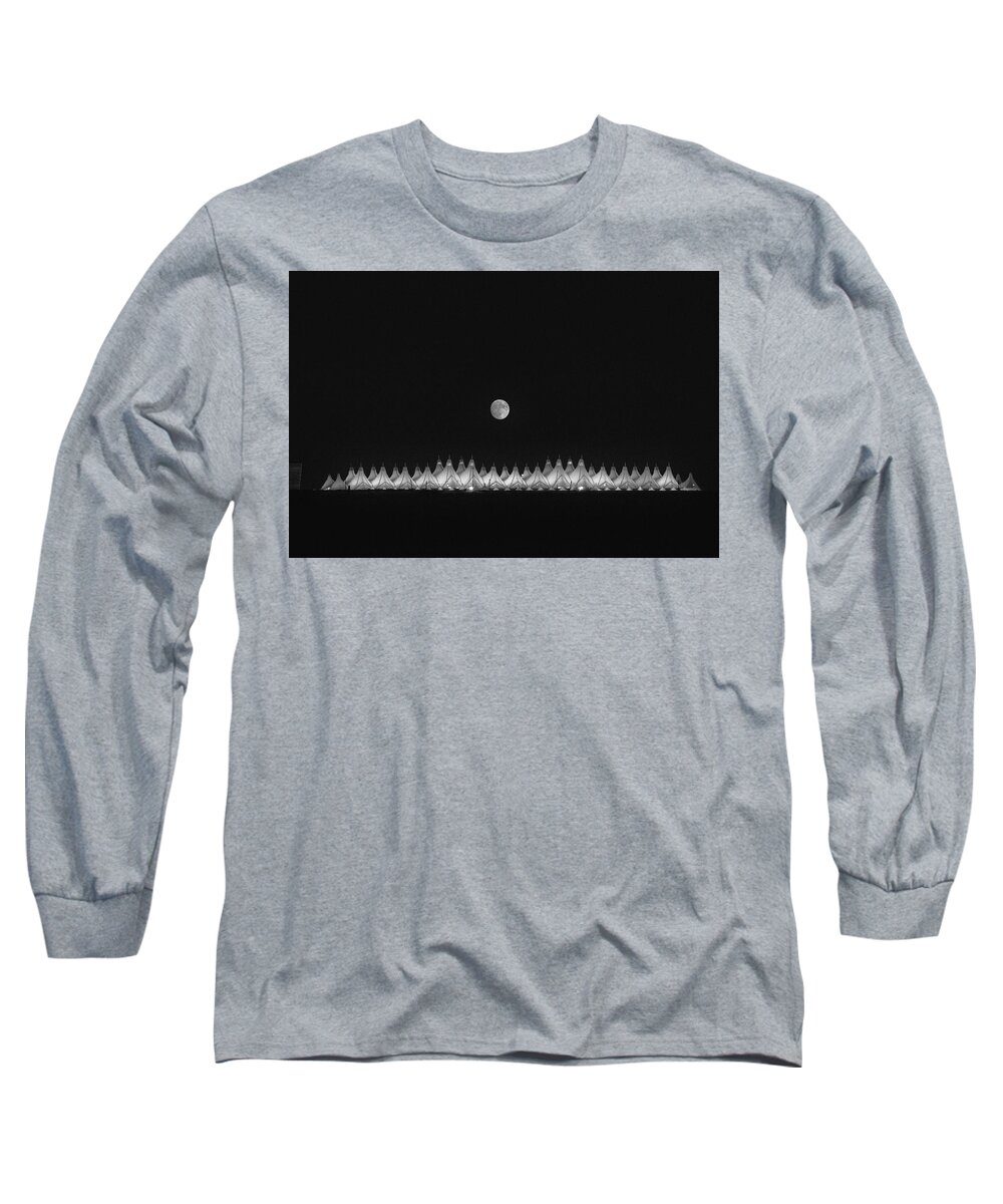 Dia Sunrise Long Sleeve T-Shirt featuring the photograph Moonset Over DIA by Kristal Kraft