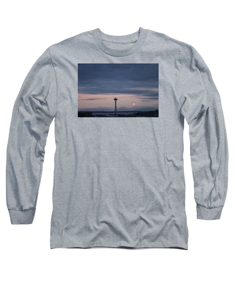 Space Needle Long Sleeve T-Shirt featuring the photograph Pink Moon Setting by Suzanne Lorenz