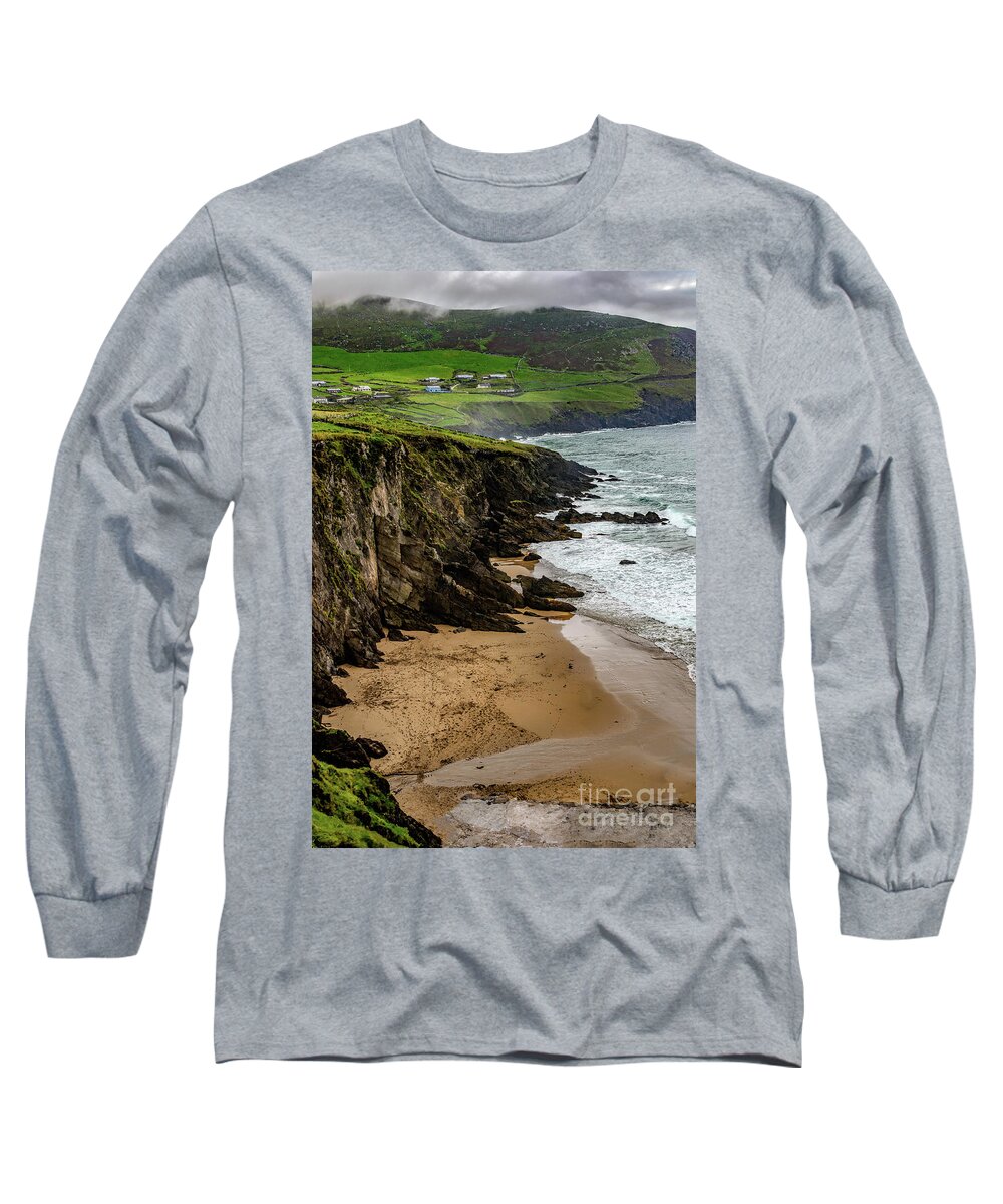 Scenic Long Sleeve T-Shirt featuring the photograph Slea Head Beach by Elvis Vaughn