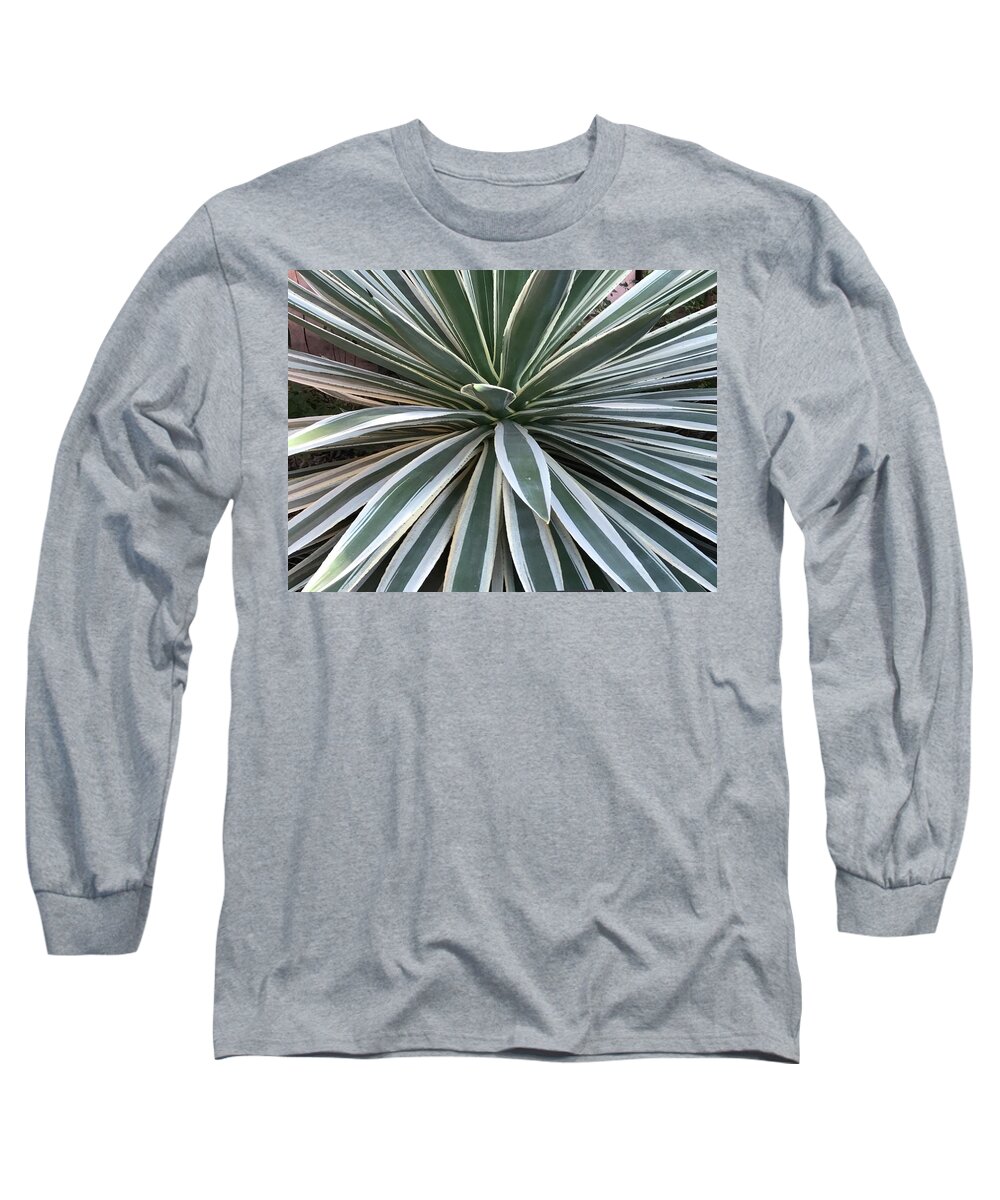 Flowers Long Sleeve T-Shirt featuring the photograph Splash by Jean Wolfrum
