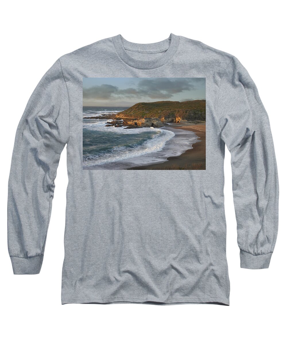 00443039 Long Sleeve T-Shirt featuring the photograph Spooners Cove Montano De Oro State Park by Tim Fitzharris