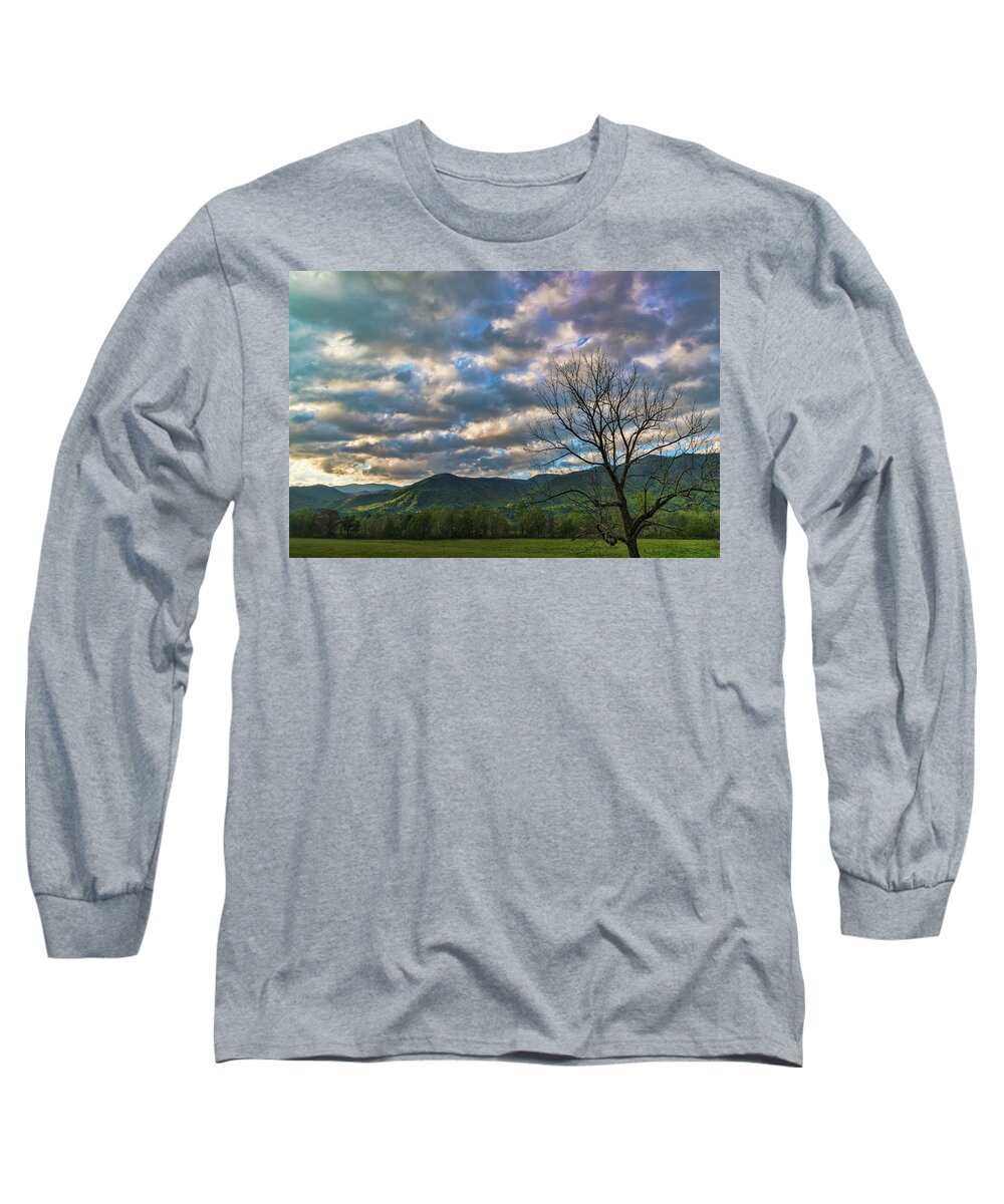 Landscapes Long Sleeve T-Shirt featuring the photograph Sunrise Cades Cove by Roberta Kayne