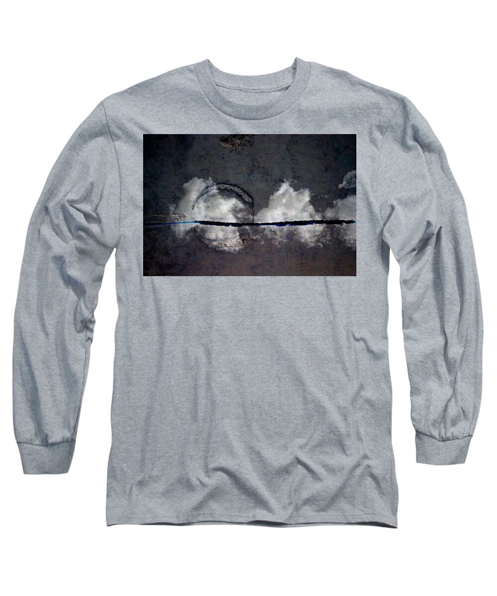 Abstract Long Sleeve T-Shirt featuring the photograph Unbound by Mark Ross