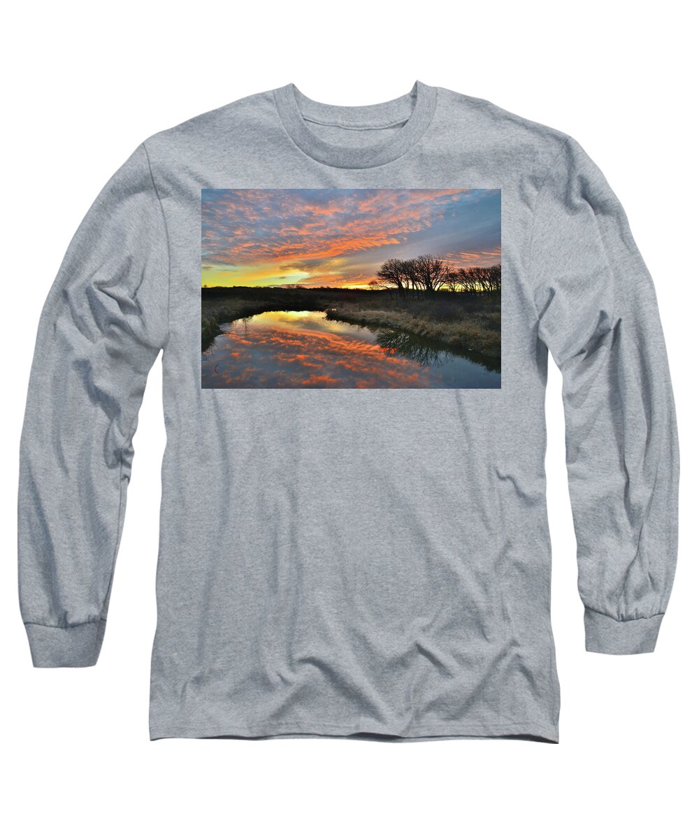 Glacial Park Long Sleeve T-Shirt featuring the photograph Winter Sunrise on Nippersink Creek in Glacial Park by Ray Mathis