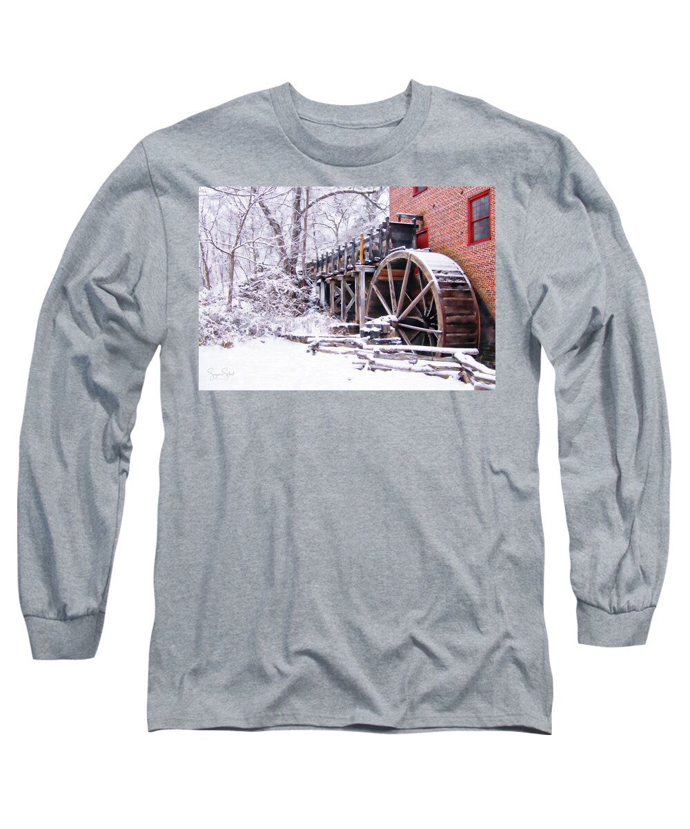 Photo Designs By Suzanne Stout Long Sleeve T-Shirt featuring the photograph Colvin Run Mill by Suzanne Stout
