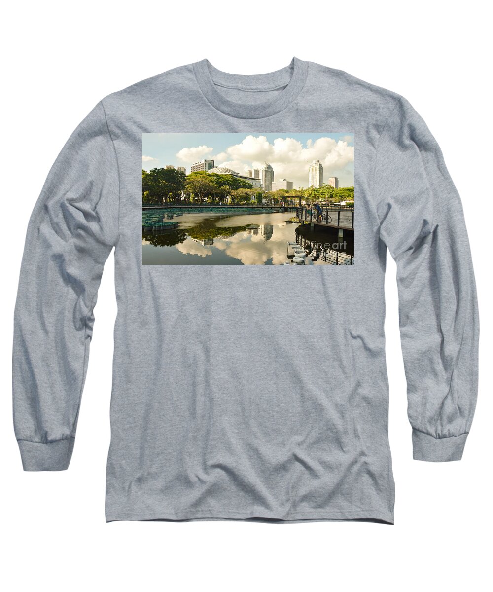 Architecture Long Sleeve T-Shirt featuring the photograph Morning in Rizal Park by Yavor Mihaylov