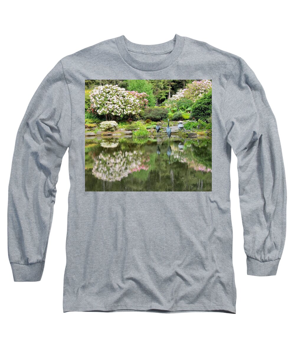 Shore Acres Long Sleeve T-Shirt featuring the photograph The Birds of Shore Acres by Suzy Piatt