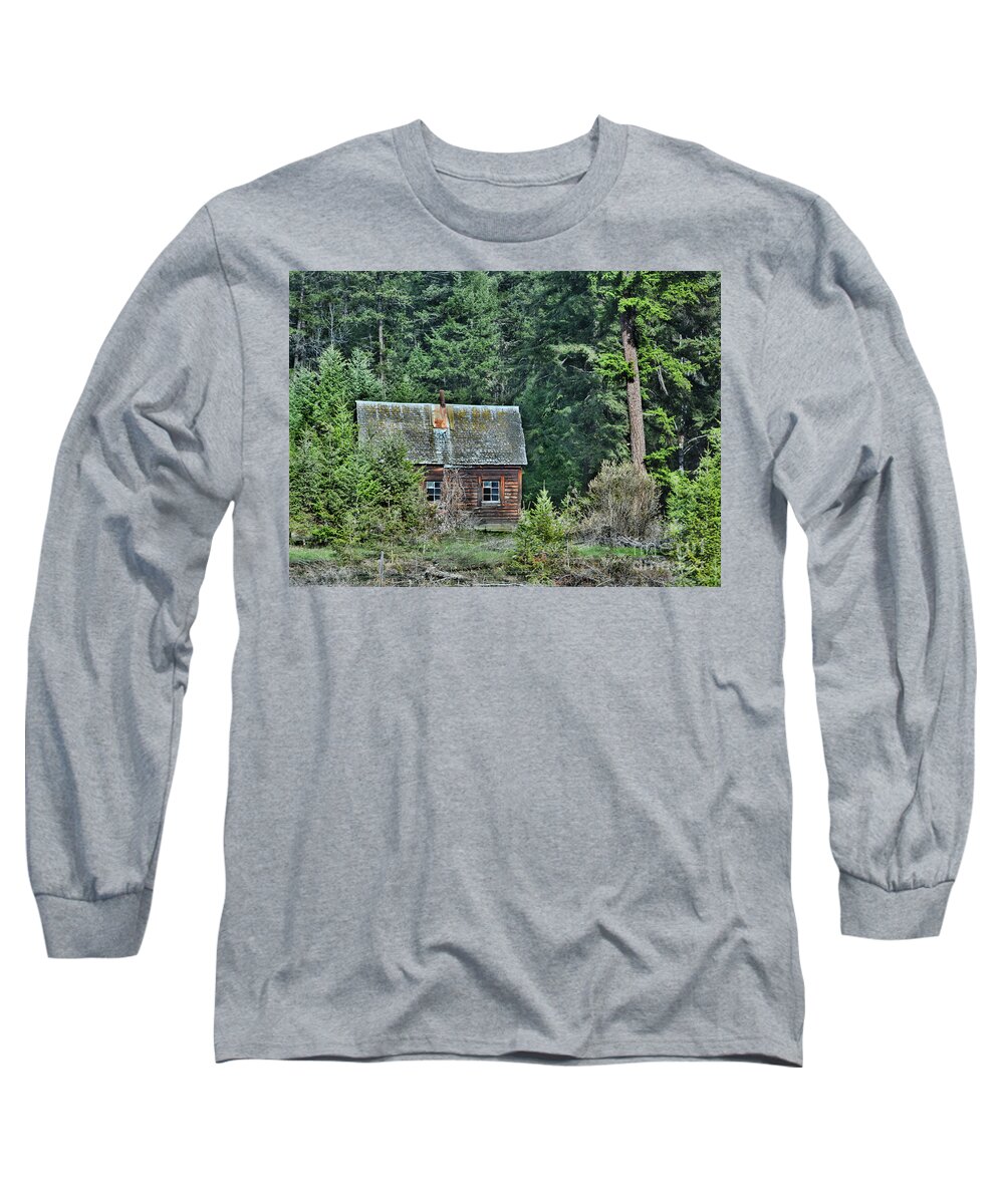 Vivian Martin Long Sleeve T-Shirt featuring the photograph The Homestead by Vivian Martin