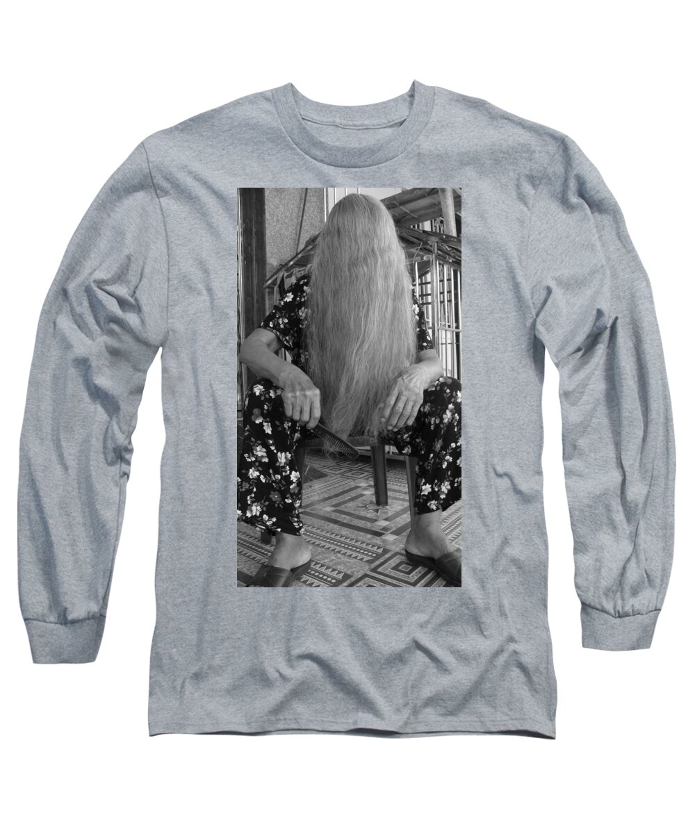Hair Long Sleeve T-Shirt featuring the photograph Faceless by Robert Bociaga