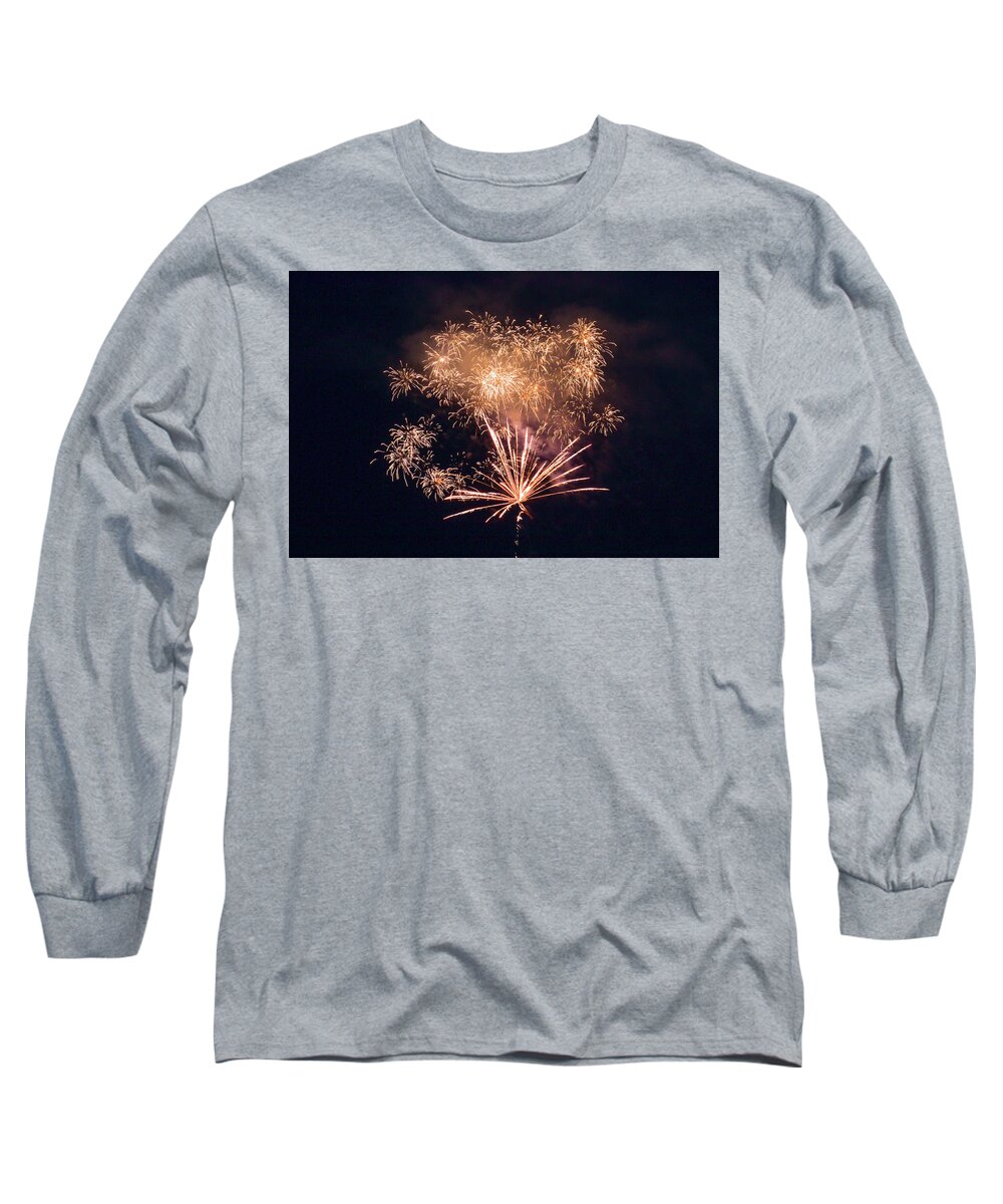 Fireworks Long Sleeve T-Shirt featuring the photograph Orange-Red Sky Poppers by Ed Williams