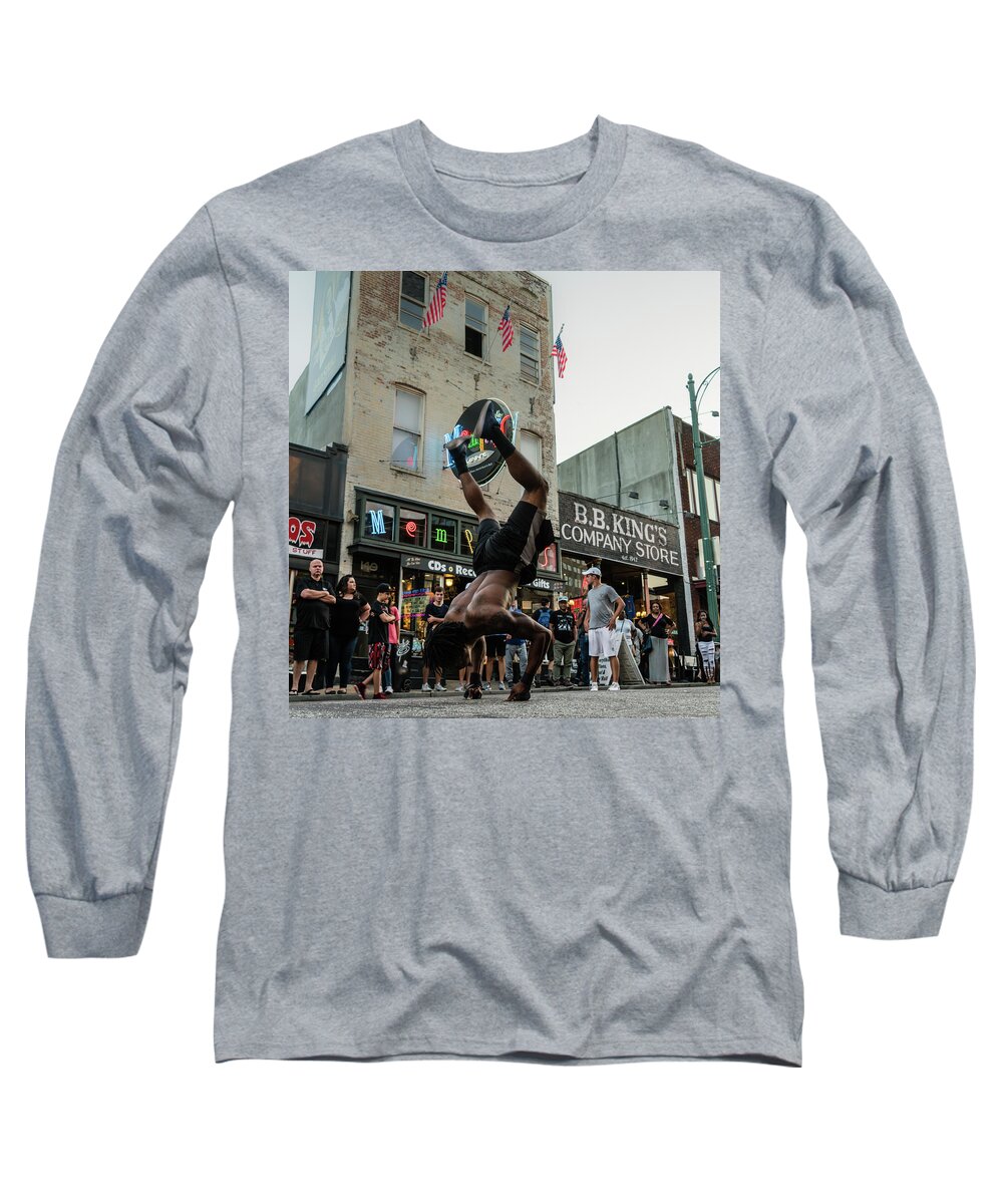 Beale Street Long Sleeve T-Shirt featuring the photograph Warming up by Darrell DeRosia