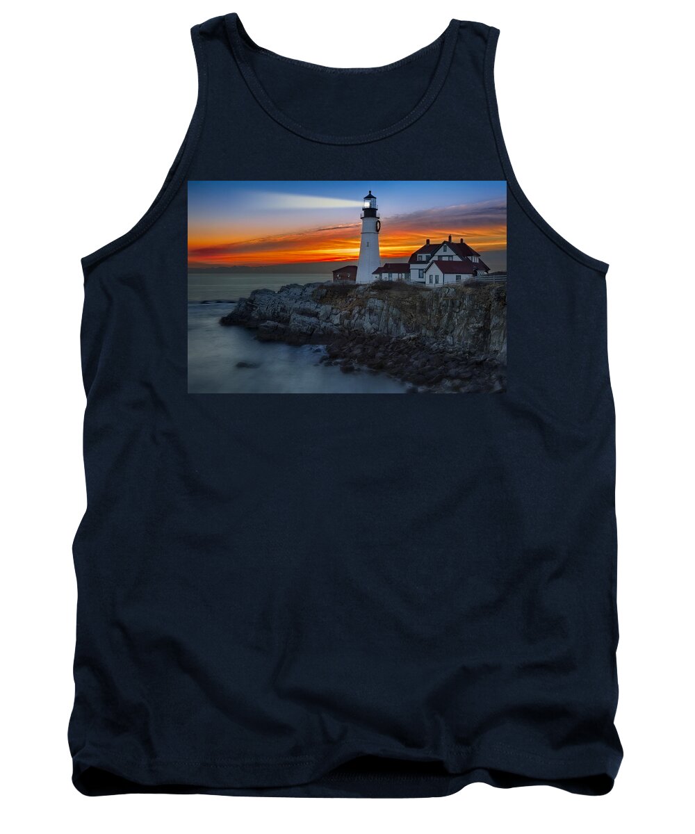 Portland Tank Top featuring the photograph Dawn At Portalnd Head Light by Susan Candelario