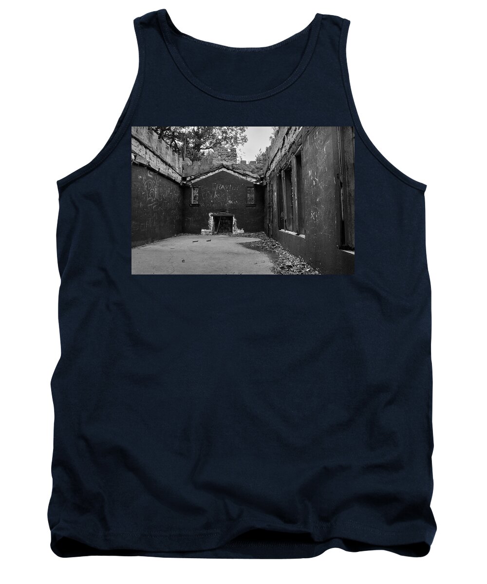 Buildings Tank Top featuring the photograph Talking Walls by Ron Cline