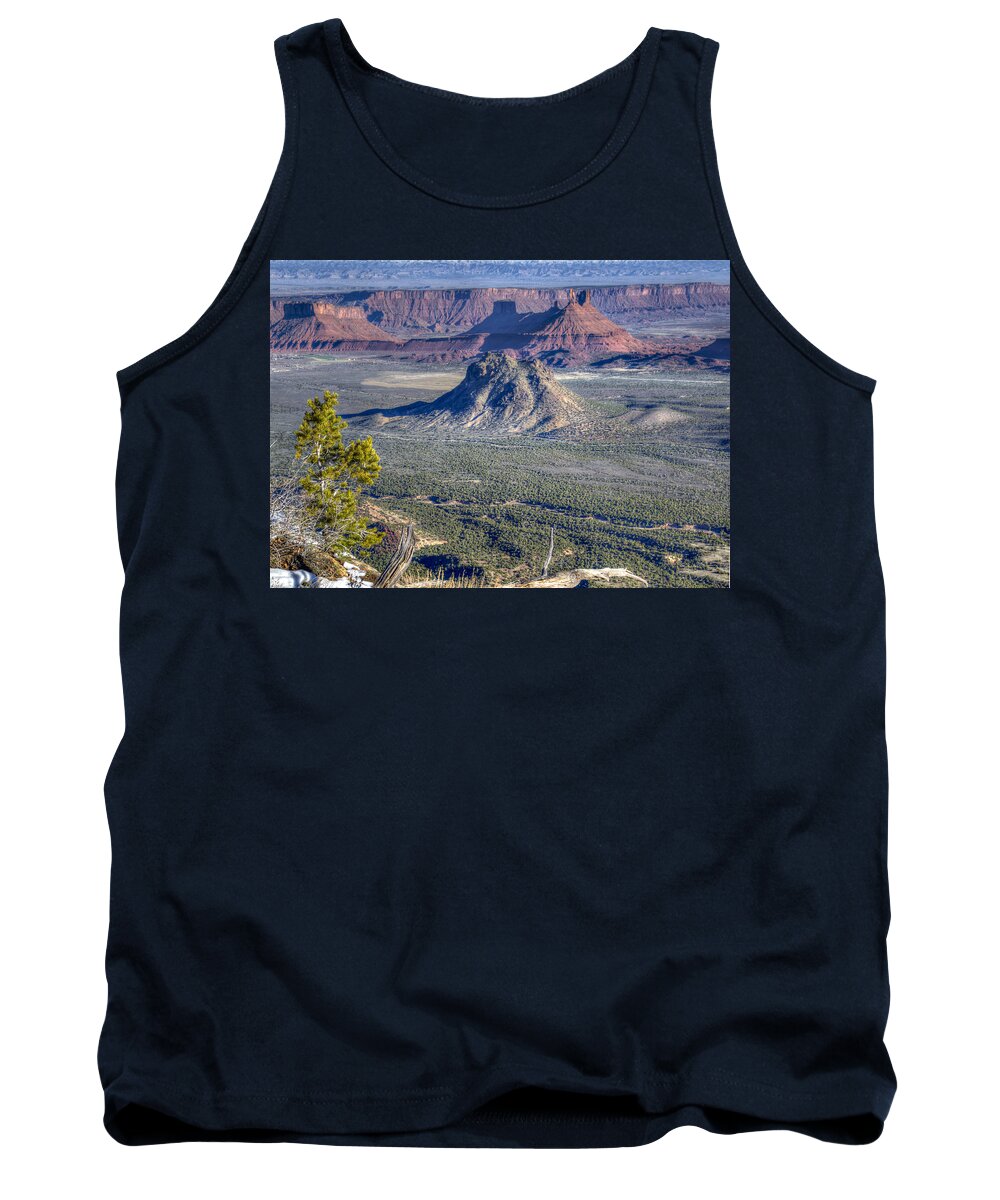 Western Usa Tank Top featuring the photograph Castle Valley Overlook by Alan Toepfer