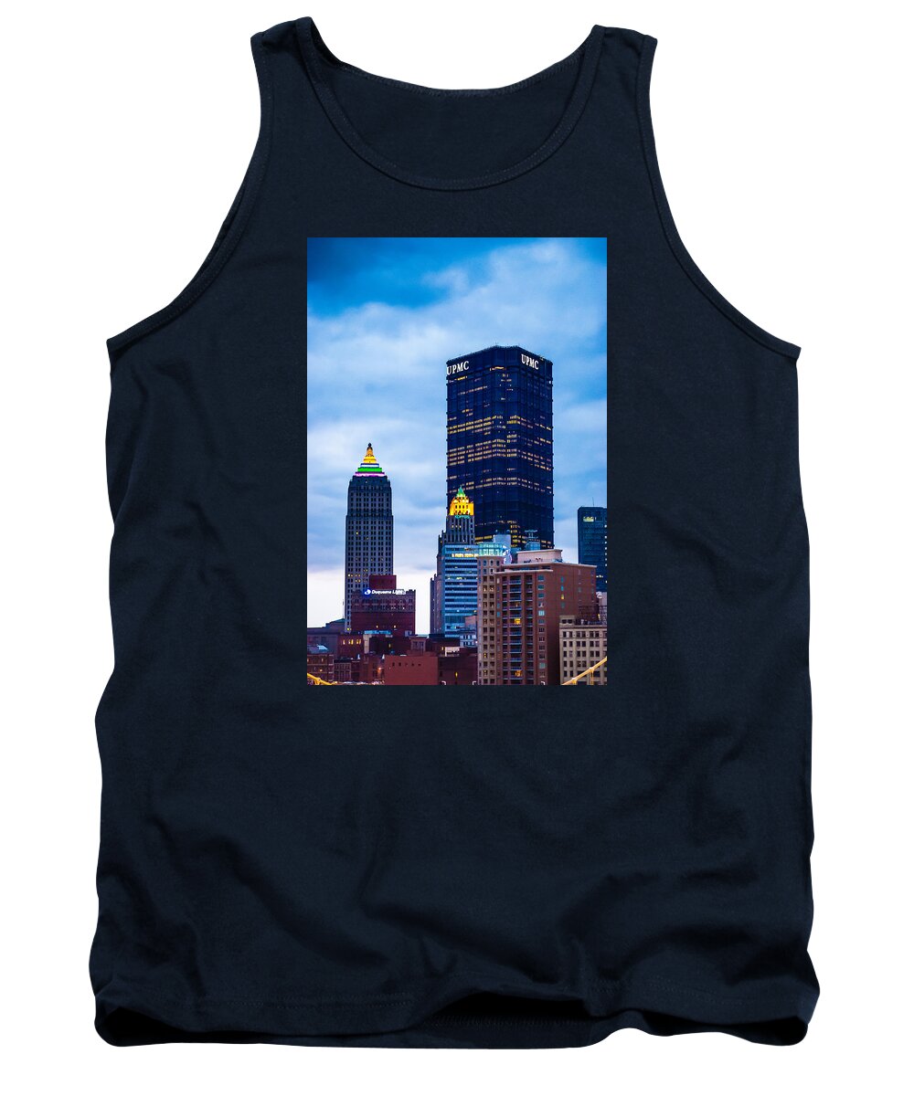 Pittsburgh Tank Top featuring the photograph Pittsburgh - 7012 by Gordon Sarti