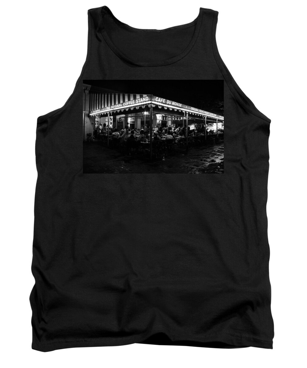 New Orleans Tank Top featuring the photograph Cafe Du Monde by Jeff Mize