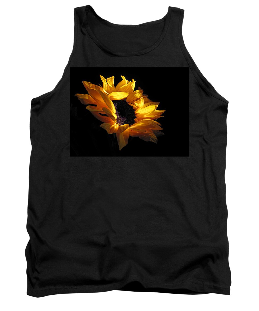 Sunflower Tank Top featuring the photograph Sunflower 1045 by Don Spenner