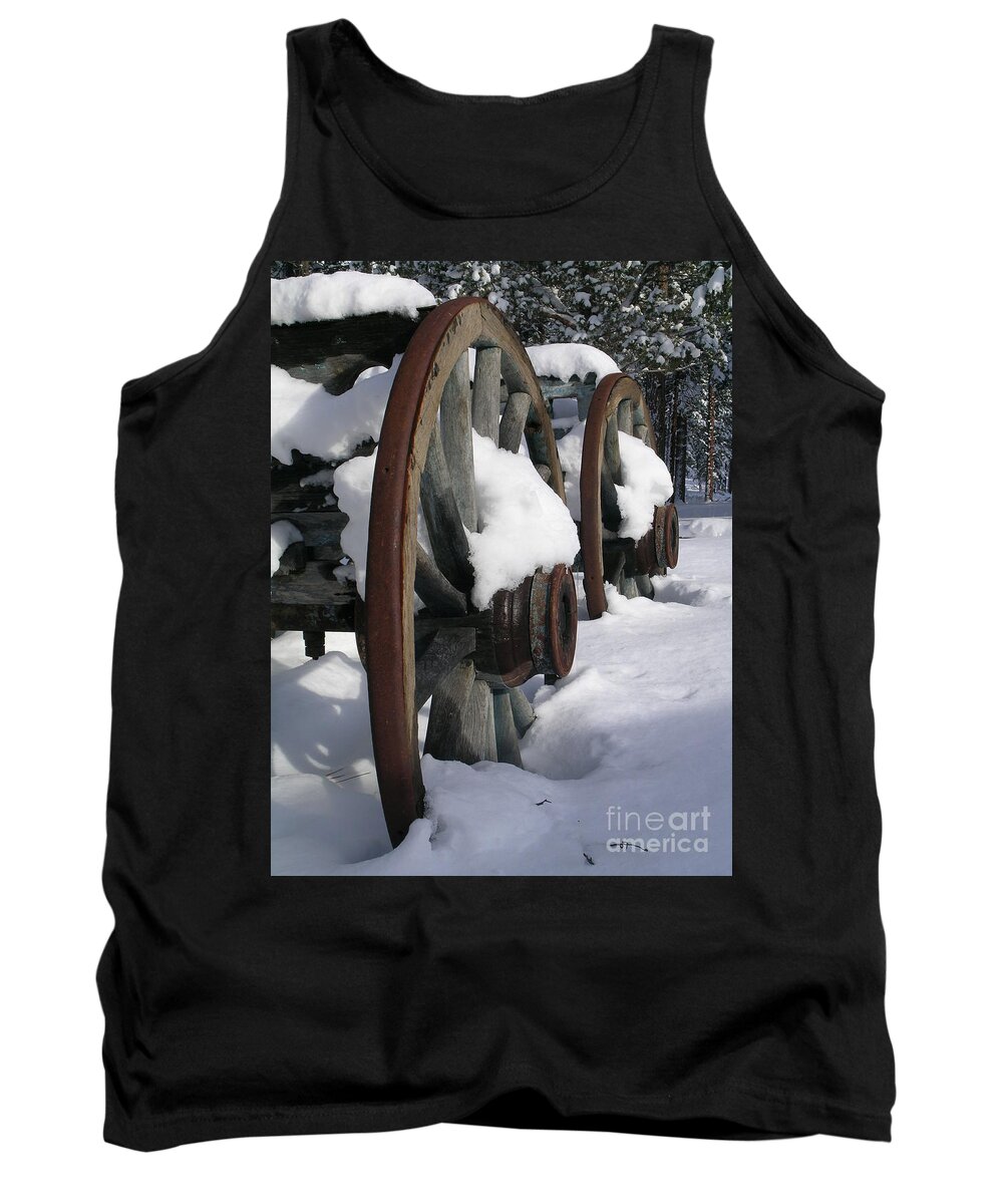 Wagon Tank Top featuring the photograph Wagons West by Jennifer Lake