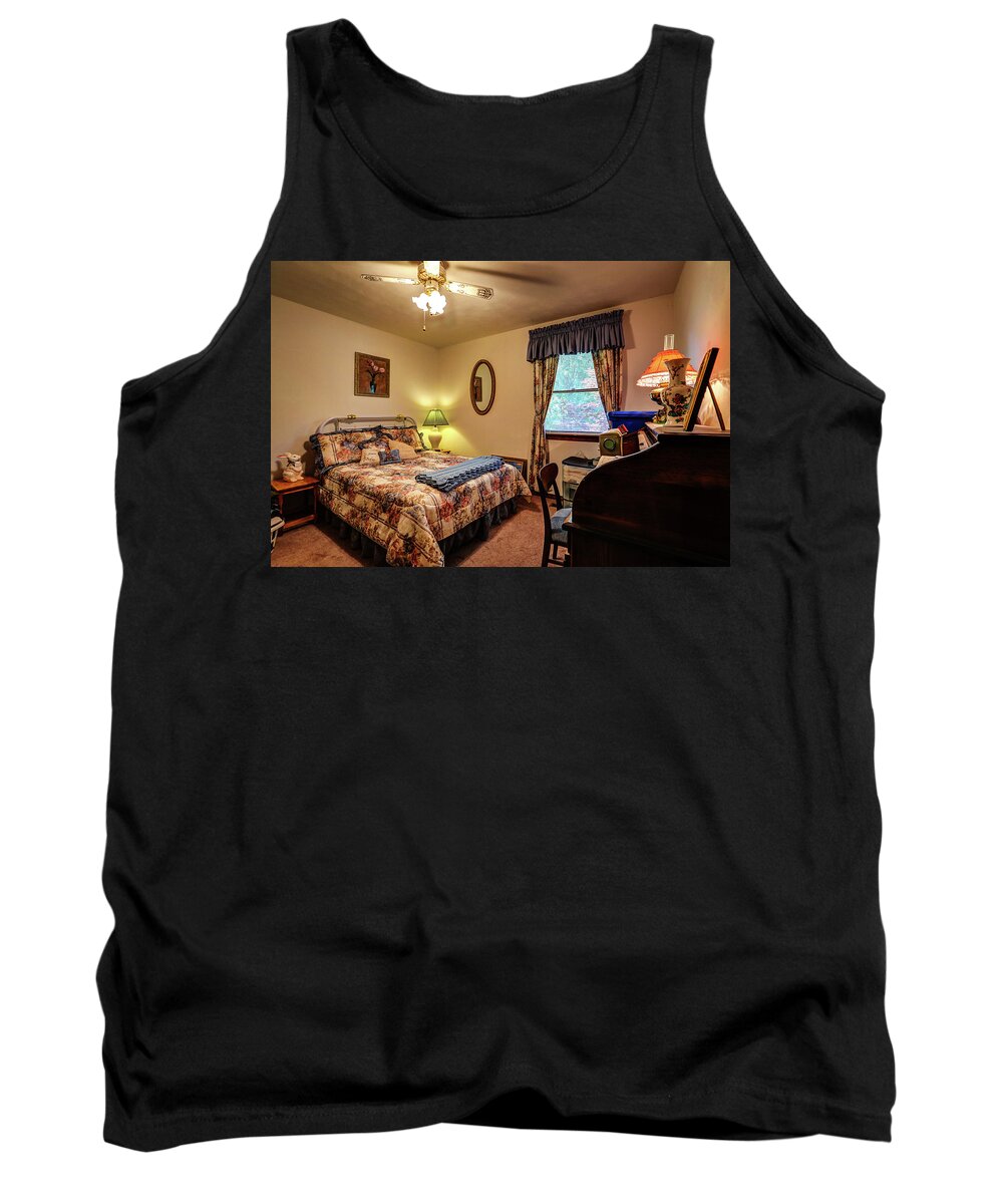 Real Estate Photography Tank Top featuring the photograph Mt Vernon BR 2 #1 by Jeff Kurtz