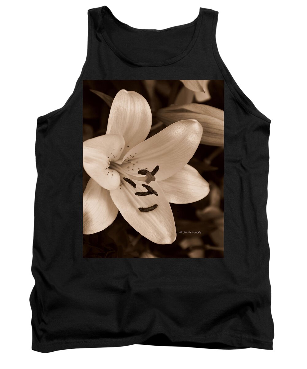 Old Tank Top featuring the photograph Old Fashioned Kind Of Love by Jeanette C Landstrom