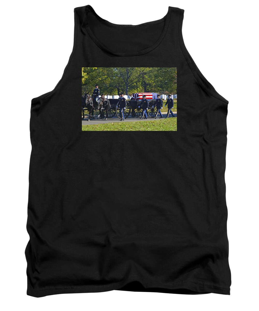 Arlington Tank Top featuring the photograph On their way to rest by Paul W Faust - Impressions of Light