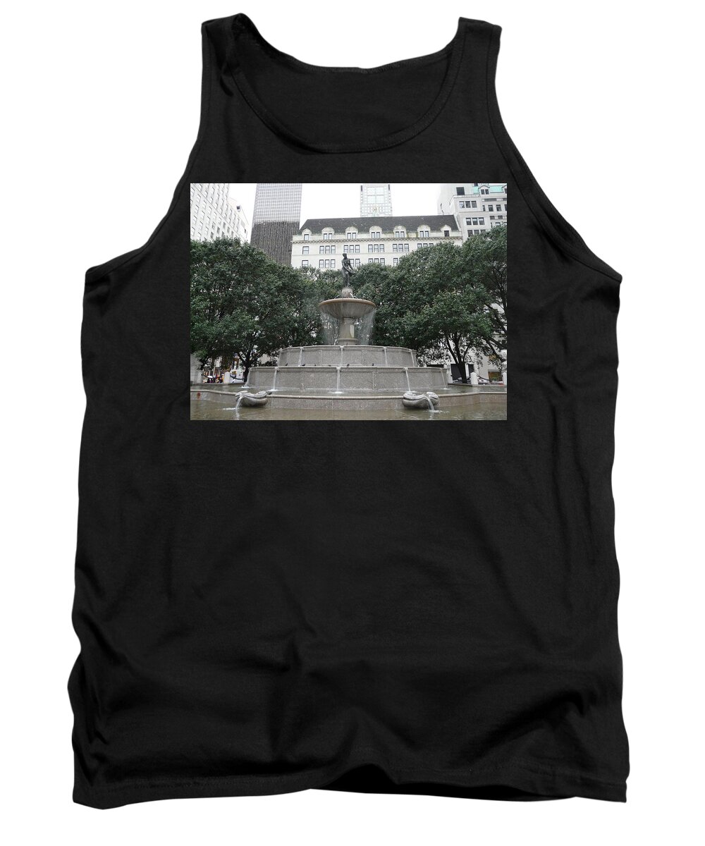 New York Tank Top featuring the photograph Pulitzer Fountain by Valerie Ornstein