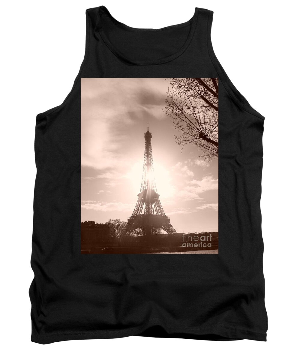 Eiffel Tower Tank Top featuring the photograph Sun in Paris by Tiziana Maniezzo