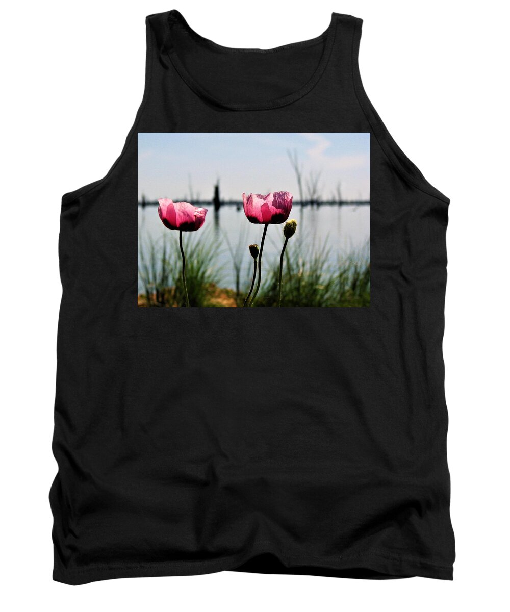 Water View Tank Top featuring the photograph Poppies on Lake Mulwala 2 by Joan Stratton