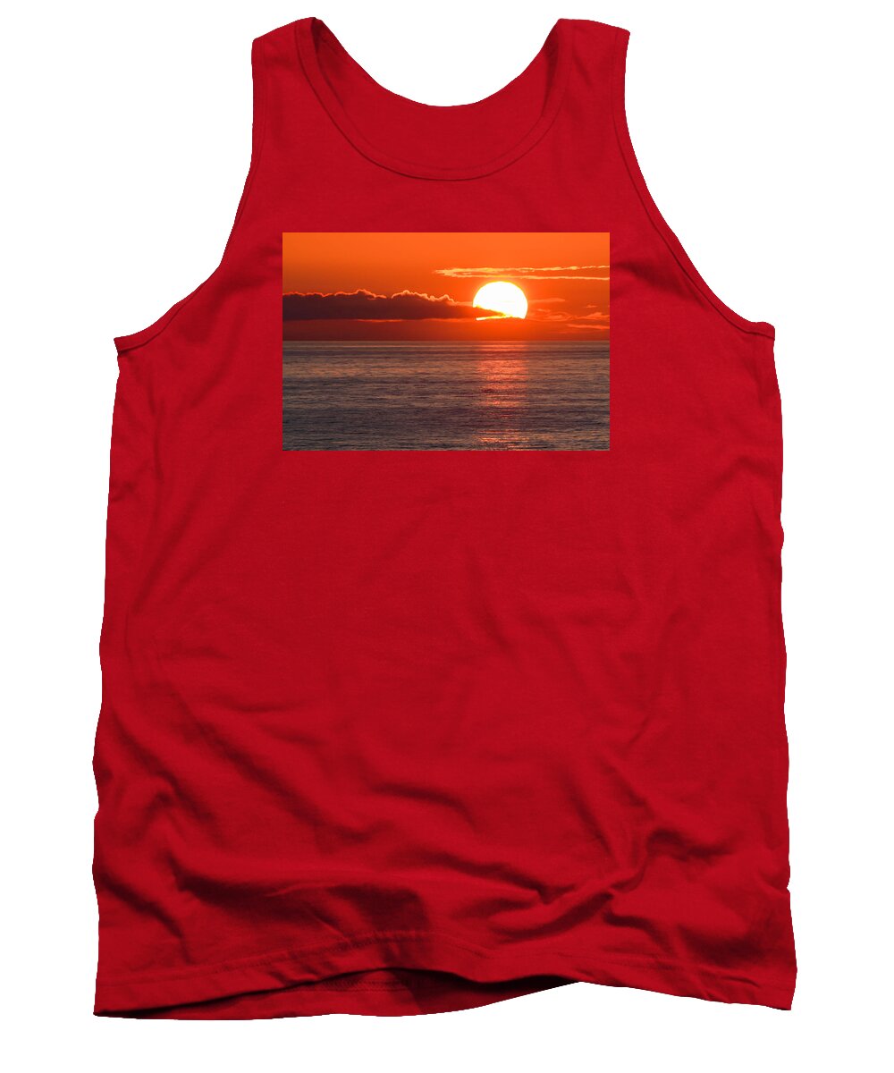 Sunset Tank Top featuring the photograph Perfect II by Don Mennig