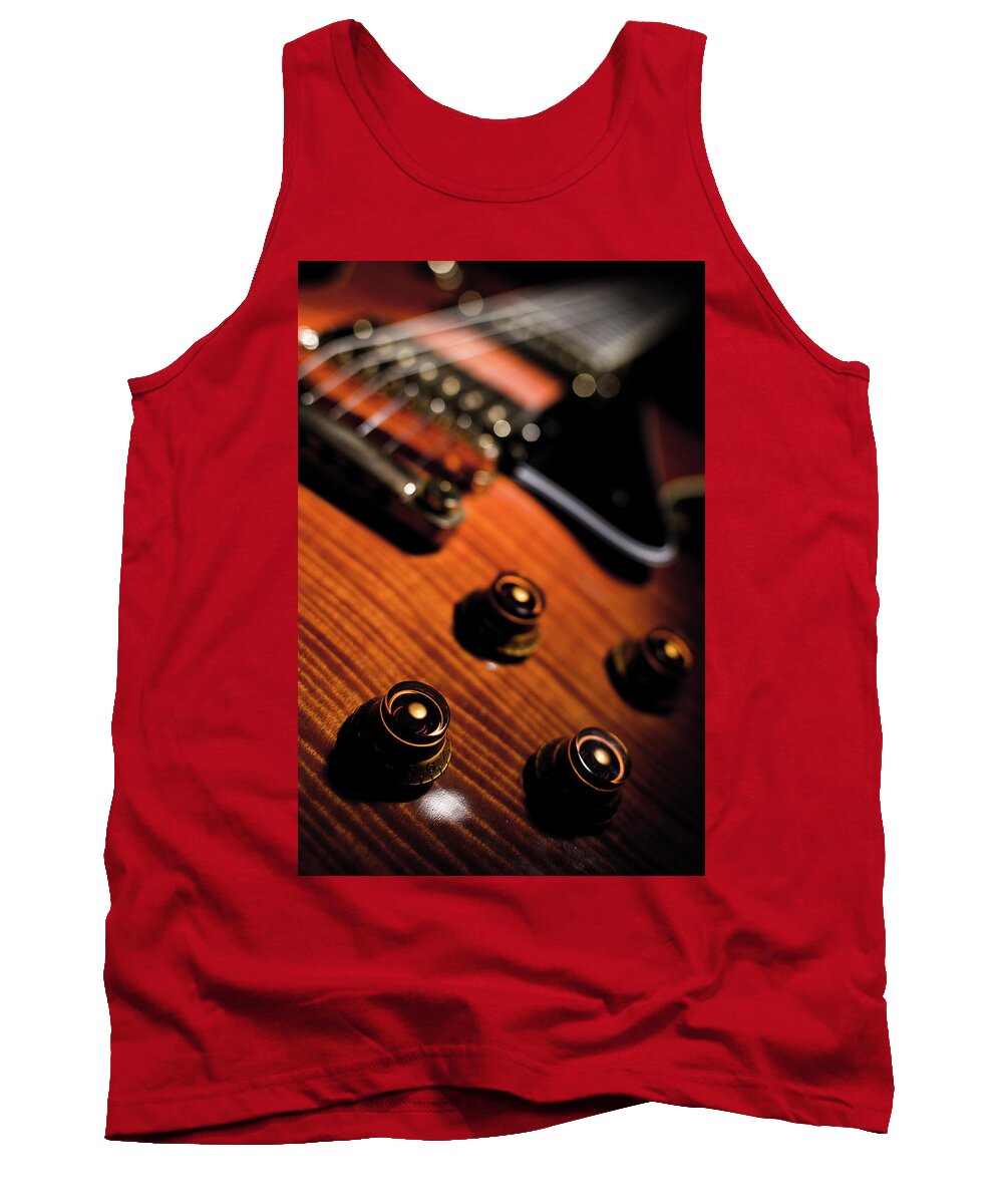 Les Paul Guitar Tank Top featuring the photograph Tune Into Focus by David Sutton