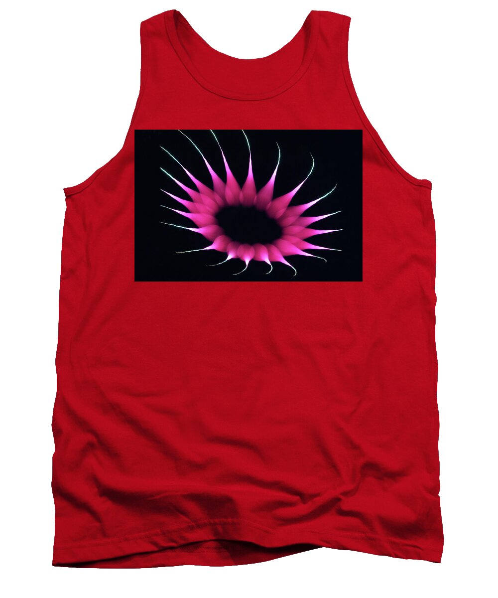 Pulled Focus Fireworks Tank Top featuring the photograph One Incredible Magenta Daisy by Linda Goodman