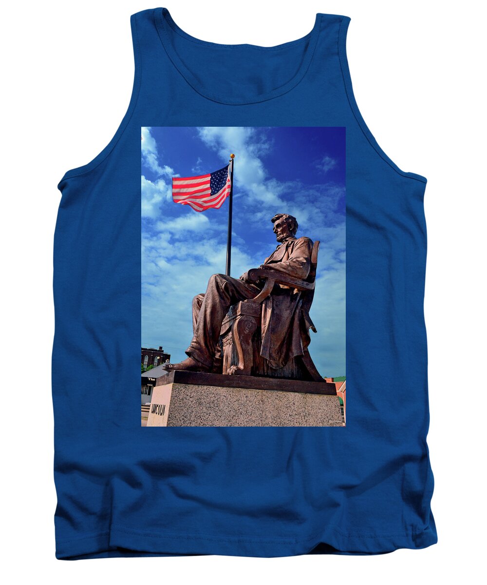 Abraham Lincoln Tank Top featuring the photograph Abraham Lincoln Birthplace 002 by George Bostian