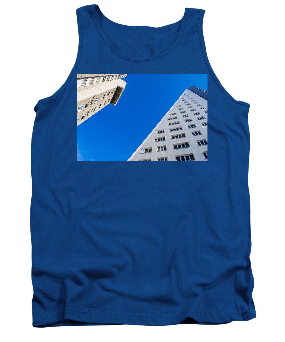Building Abstract Tank Top featuring the photograph Triangle Modern Building by John Williams