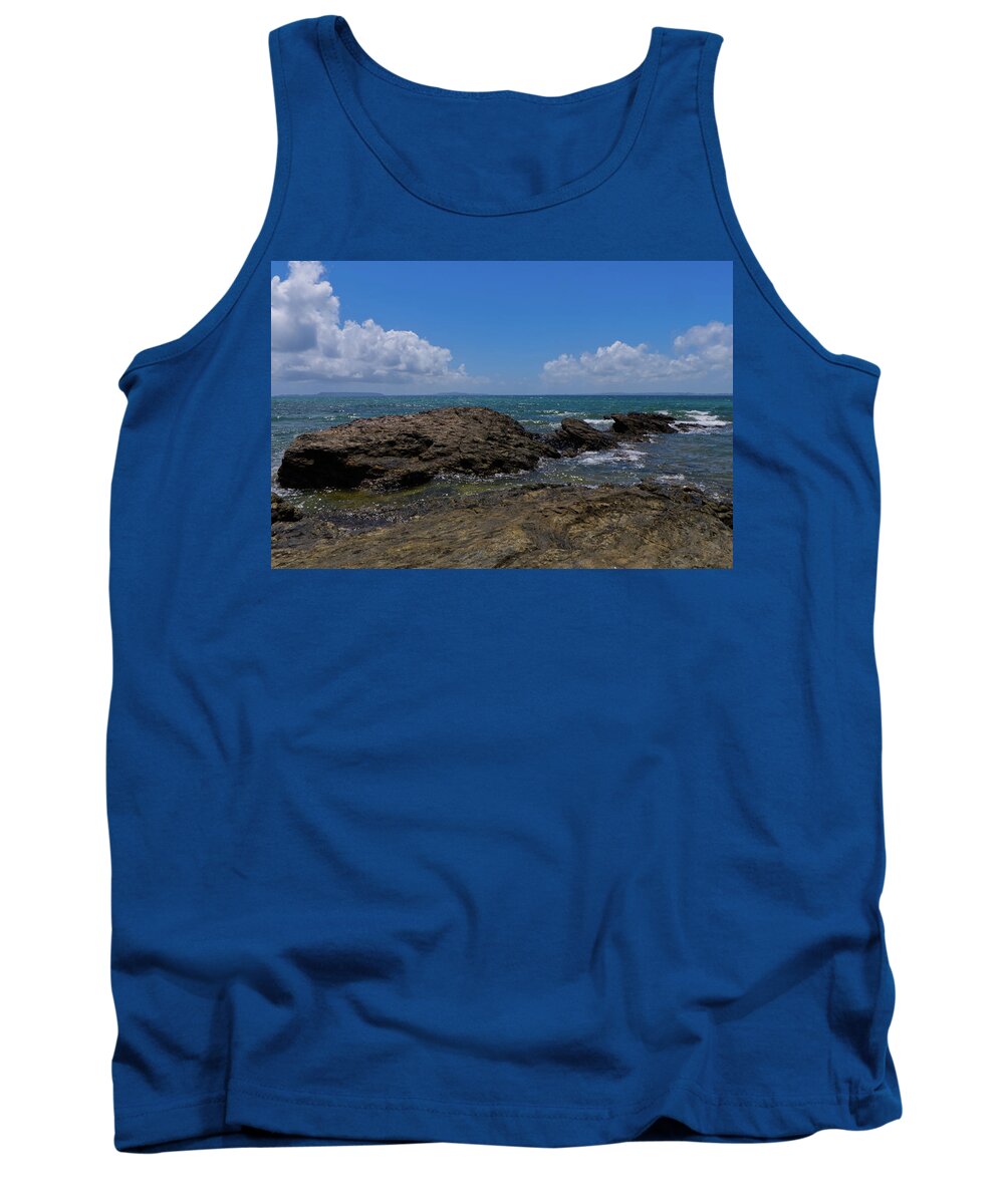 Low Tide Tank Top featuring the photograph Unyeilding by Eric Hafner