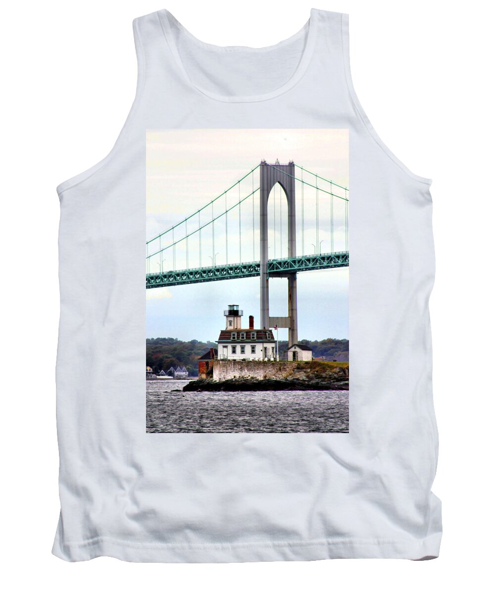 Rose Island Lighthouse Tank Top featuring the photograph Rose Island Lighthouse by Kristin Elmquist