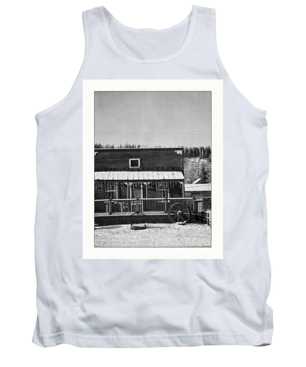 Framehouse Tank Top featuring the photograph 3th Avenue by Priska Wettstein