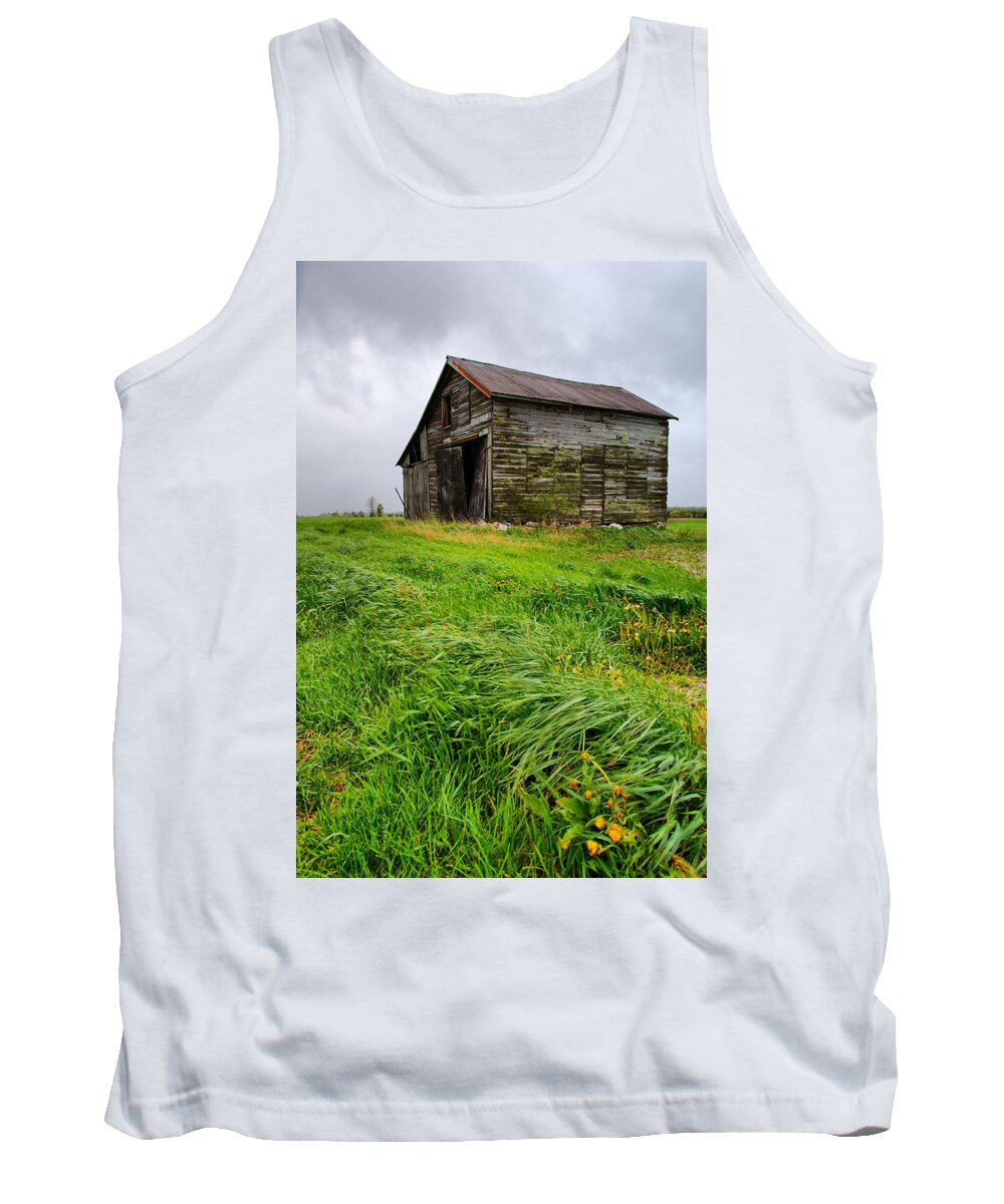 Barn Tank Top featuring the photograph Grey County Barn by Cale Best