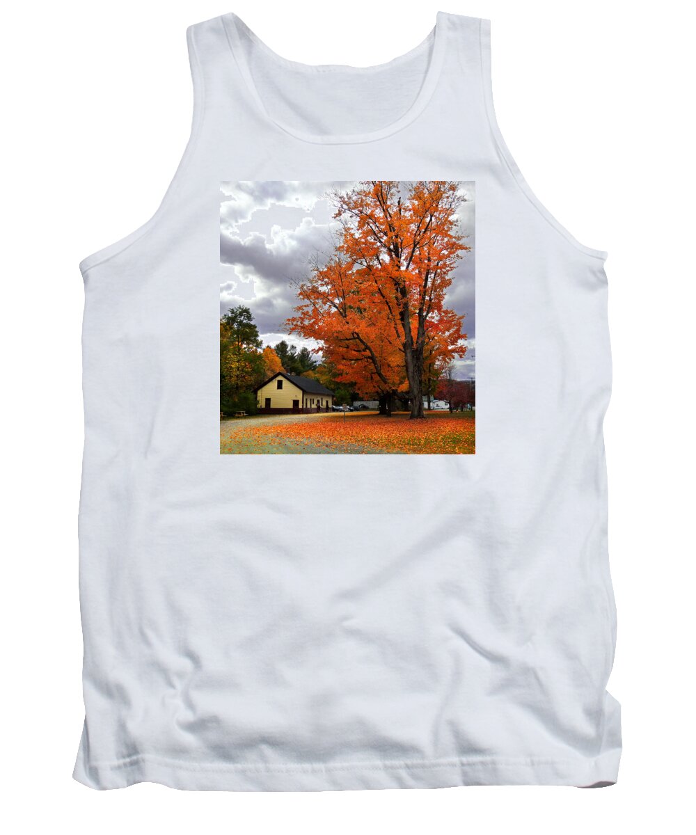 Fairlee Vermont Tank Top featuring the photograph Fairlee Train Depot by Nancy Griswold