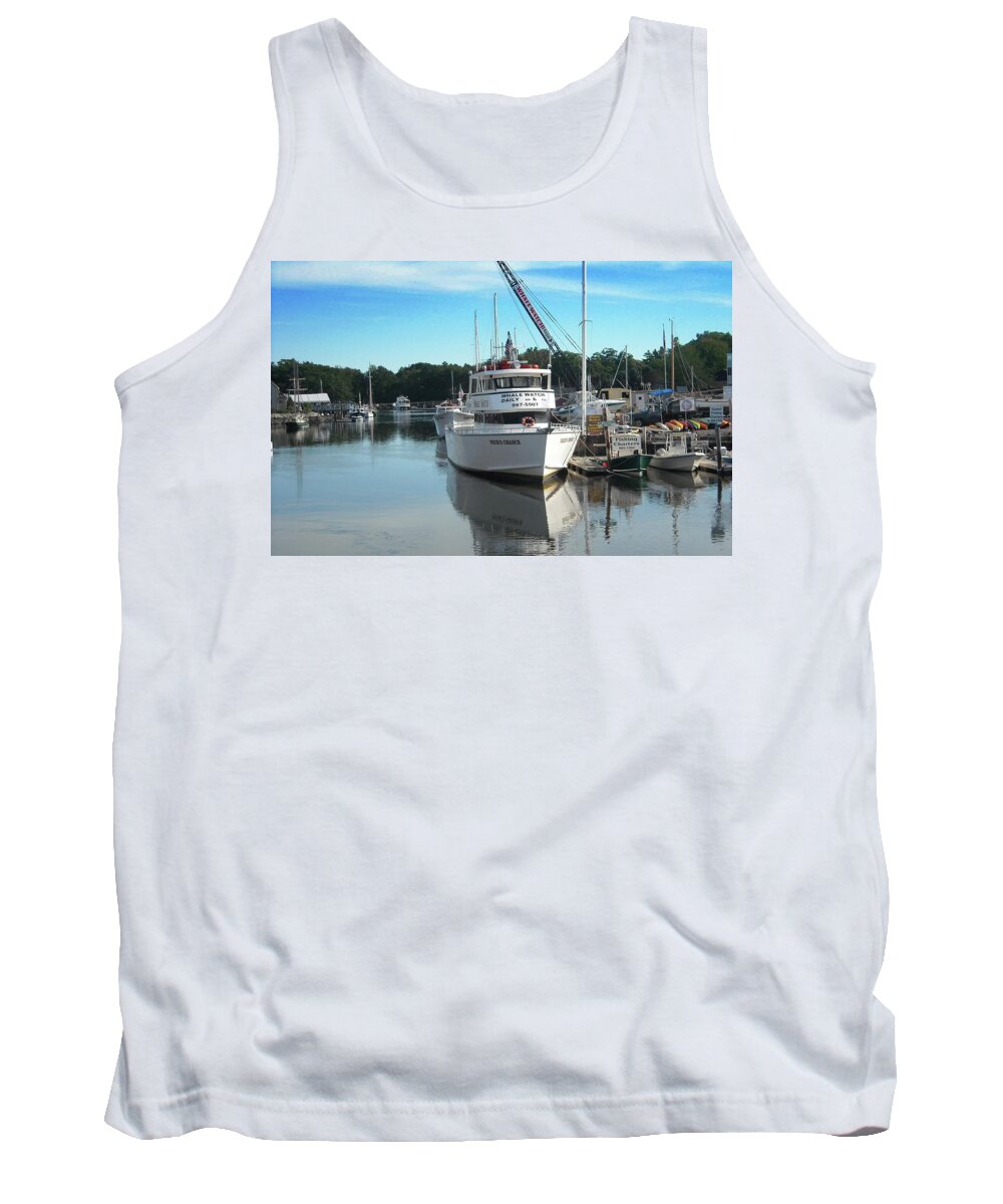 Kennebunk Tank Top featuring the photograph Kennubunk, Maine -1 by Jerry Battle