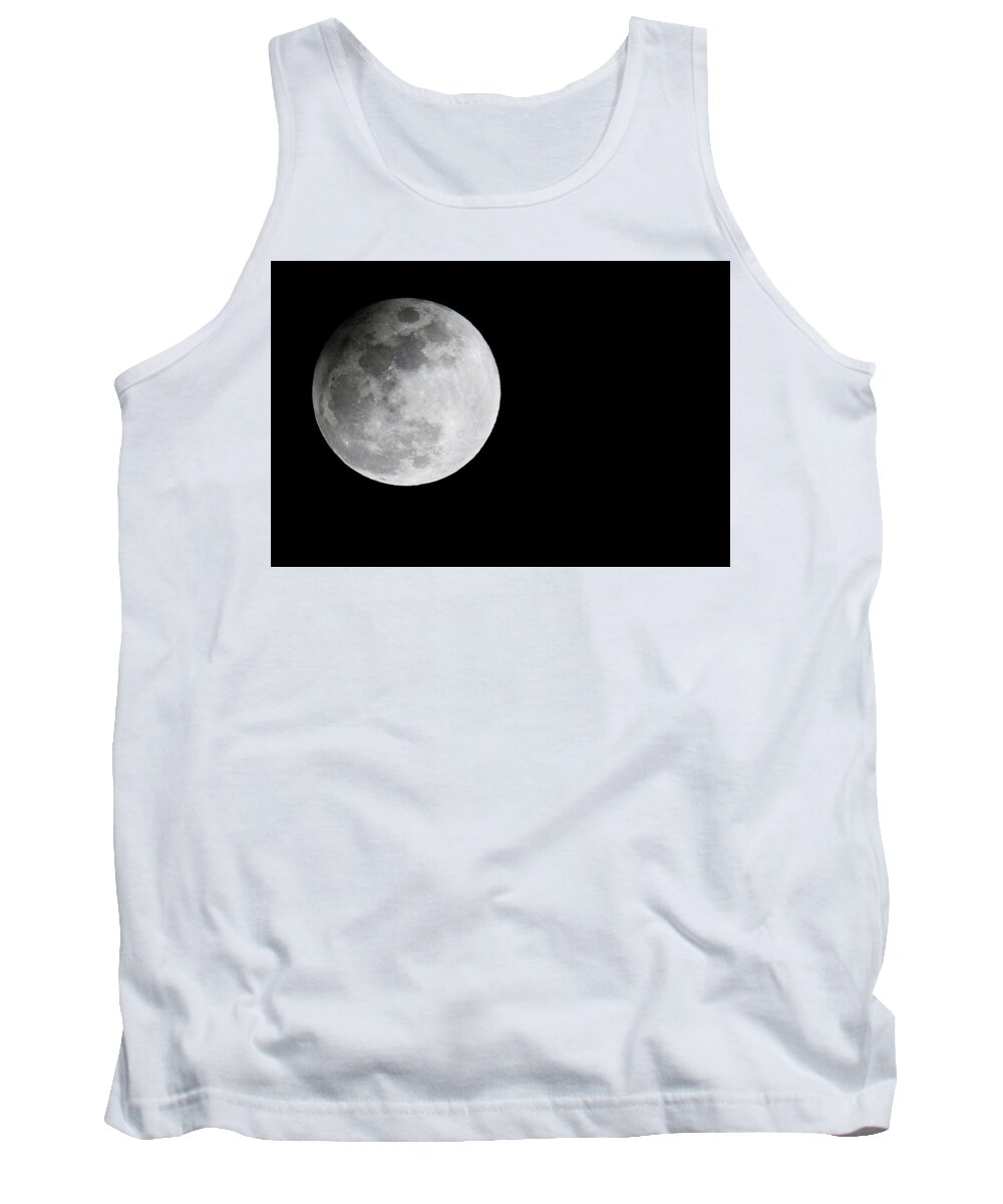 Penumbral Eclipes Tank Top featuring the photograph Penumbral Eclipes 2017 by Brook Burling