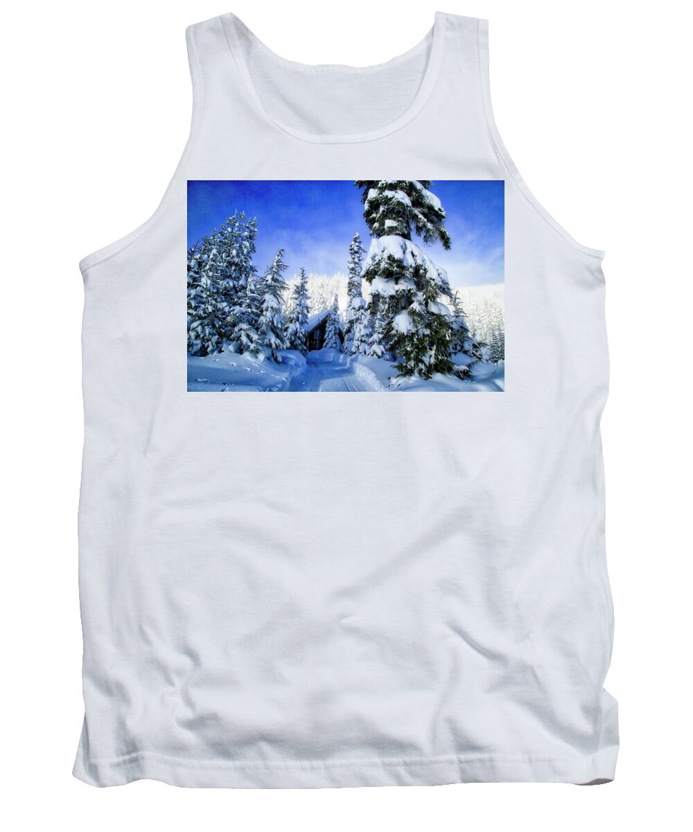 White Pass Chalet Tank Top featuring the photograph White Pass Chalet by Lynn Hopwood