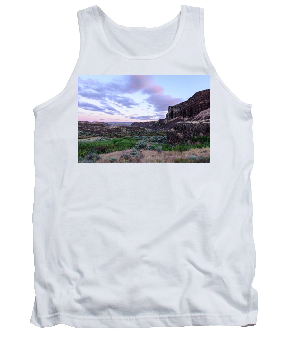 Ice Age Floods Tank Top featuring the digital art Sunrise in the Ancient Lakes by Michael Lee