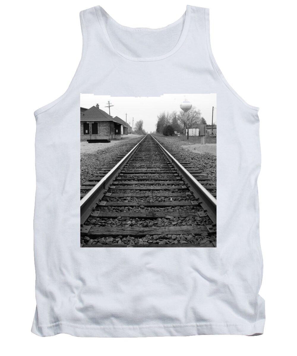 Lomira Tank Top featuring the photograph Lomira Train Station by Todd Zabel