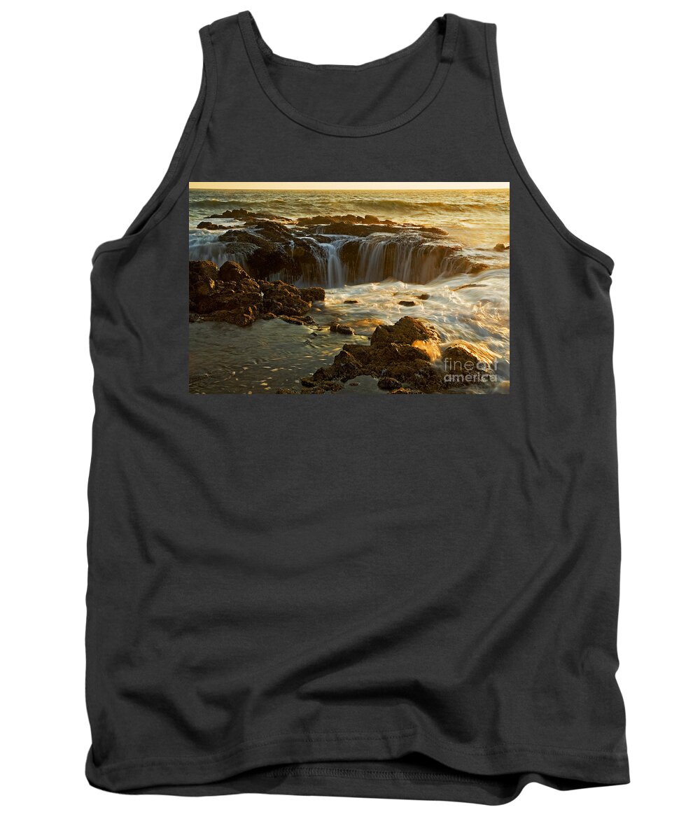 Pacific Tank Top featuring the photograph Thor's Well #1 by Nick Boren