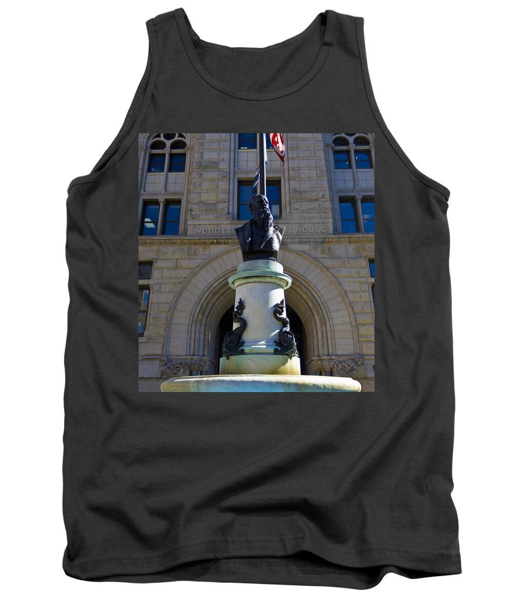 Parkersburg Tank Top featuring the photograph Courthouse Statue by Jonny D