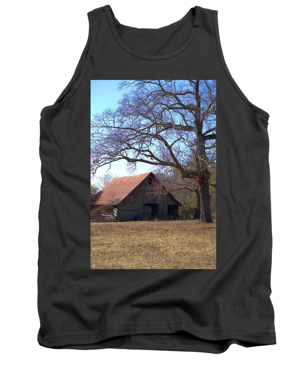 7680 Tank Top featuring the photograph Georgia Barn in Winter by Gordon Elwell